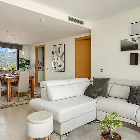 360° Seaview Samara